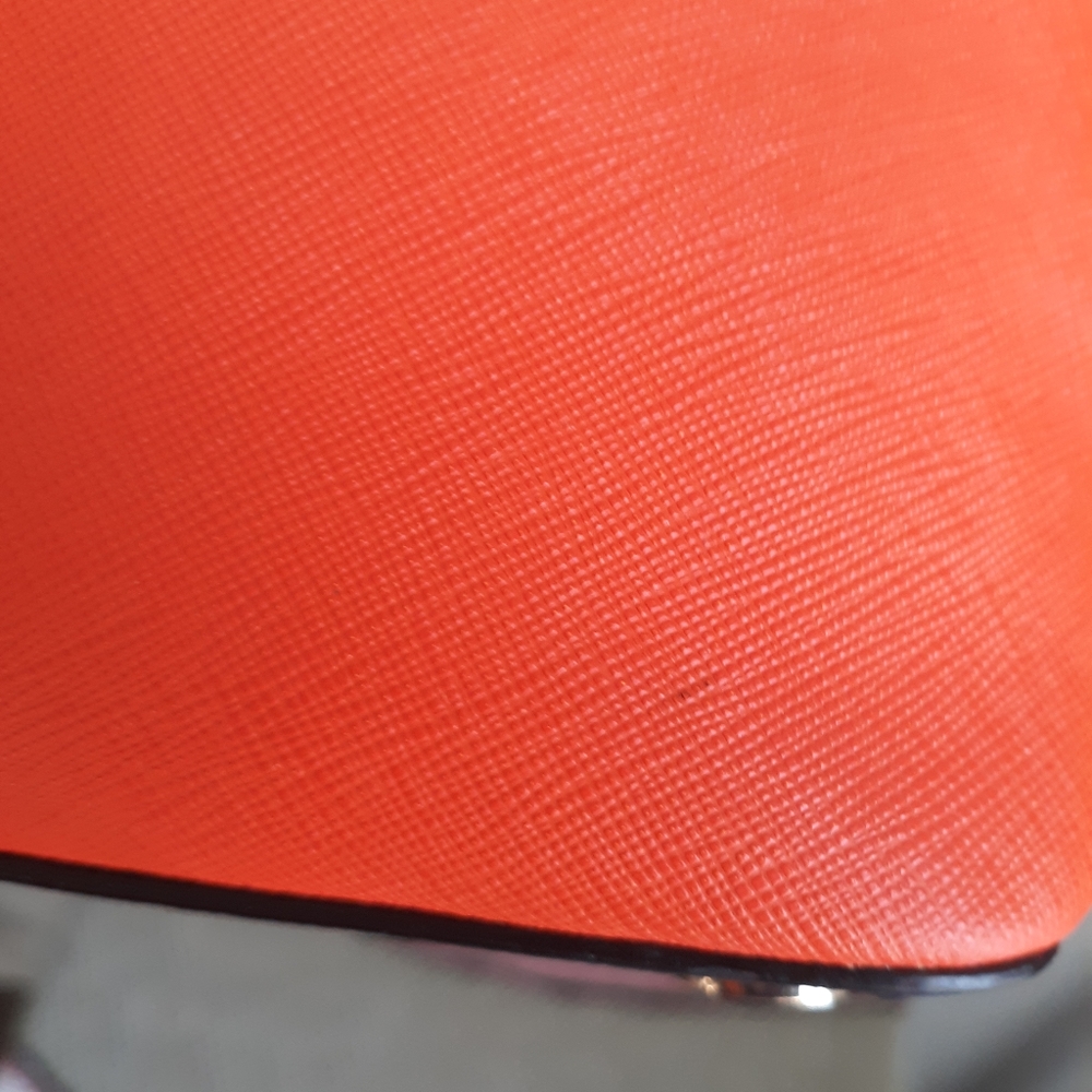 Authentic Michael Kors Handbag - Picture 3 of 10